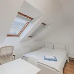 Flat Near Castle Stylish & Prime Location 3 Apartment Prag