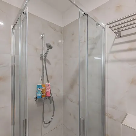 Flat Near Castle Stylish & Prime Location 3 * براغ