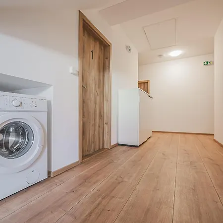 Andel, Smichov Flat, Fresh Bath, Port Ac, Kitchen Appartement