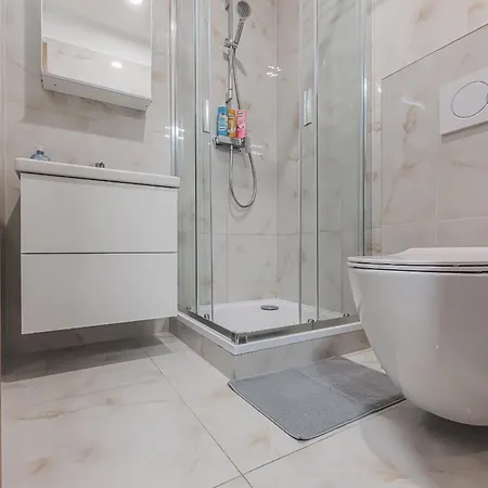 Appartement Andel, Smichov Flat, Fresh Bath, Port Ac, Kitchen