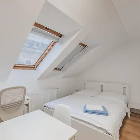 Andel, Smichov Flat, Fresh Bath, Port Ac, Kitchen Appartement Prague
