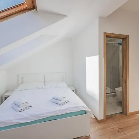 Andel, Smichov Flat, Fresh Bath, Port Ac, Kitchen * Prague