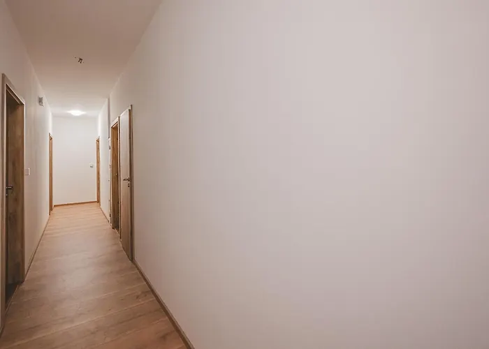 Appartement Flat Near Castle Stylish & Prime Location 3 Prague