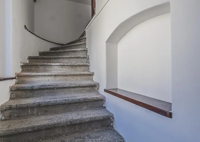 Appartement Flat Near Castle Stylish & Prime Location 3